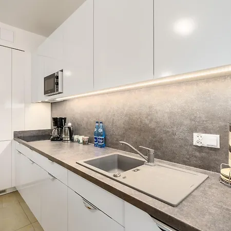 Aquamarina Prima Seaside Apartments By The Beach By Noclegi Renters Miedzyzdroje Exterior photo