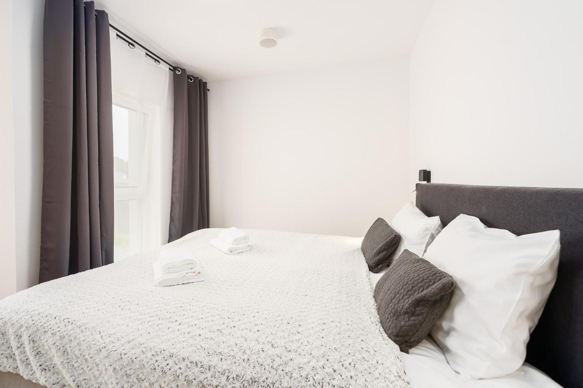 Aquamarina Prima Seaside By The By Renters *